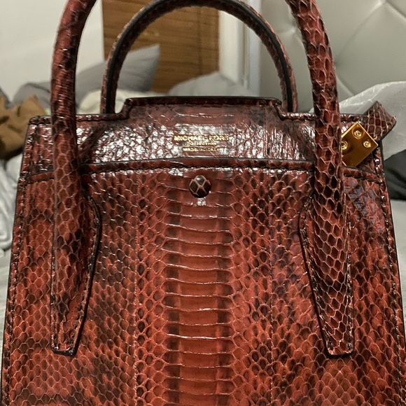 MKC Bancroft - Picture 2 of 5